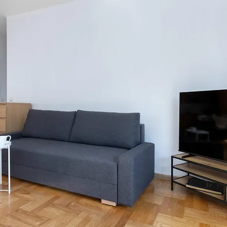 Lejlighed Family In Center With Balcony By Renters *