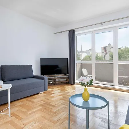 Family In Center With Balcony By Renters Lejlighed Gdynia